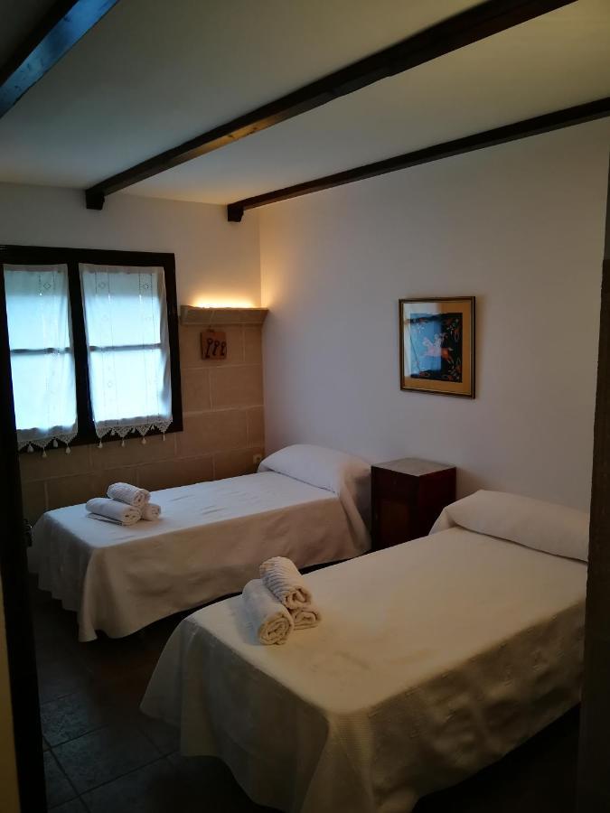 La Pension Del Parador Galisteo Extérieur photo