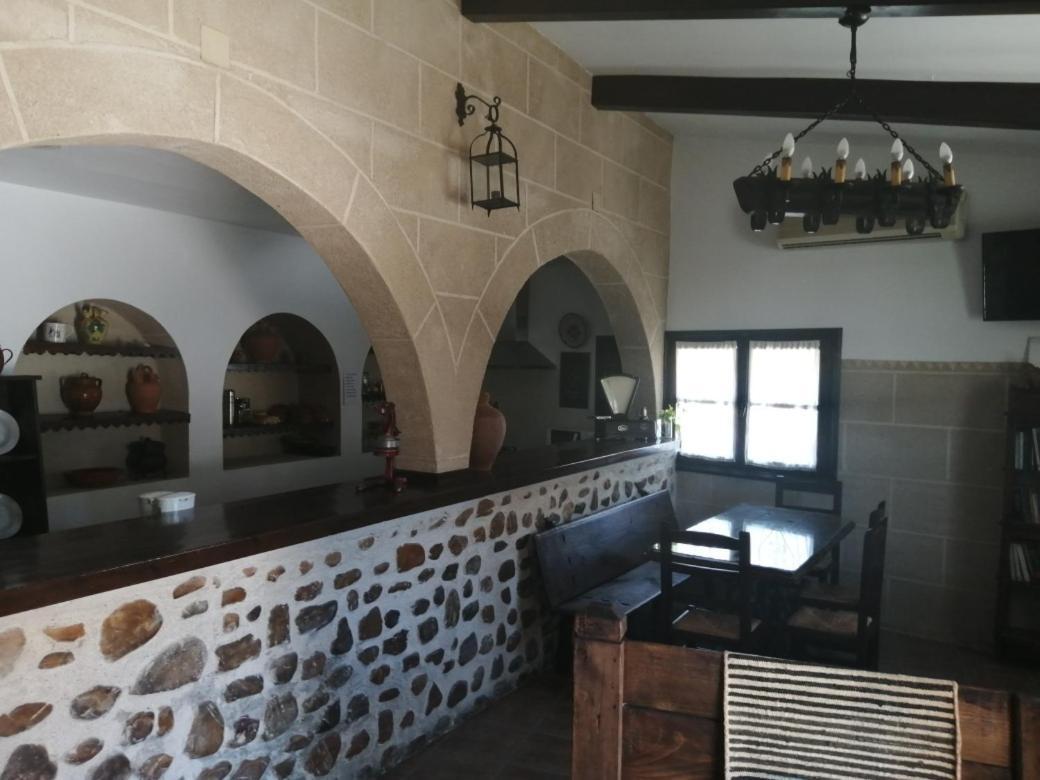 La Pension Del Parador Galisteo Extérieur photo